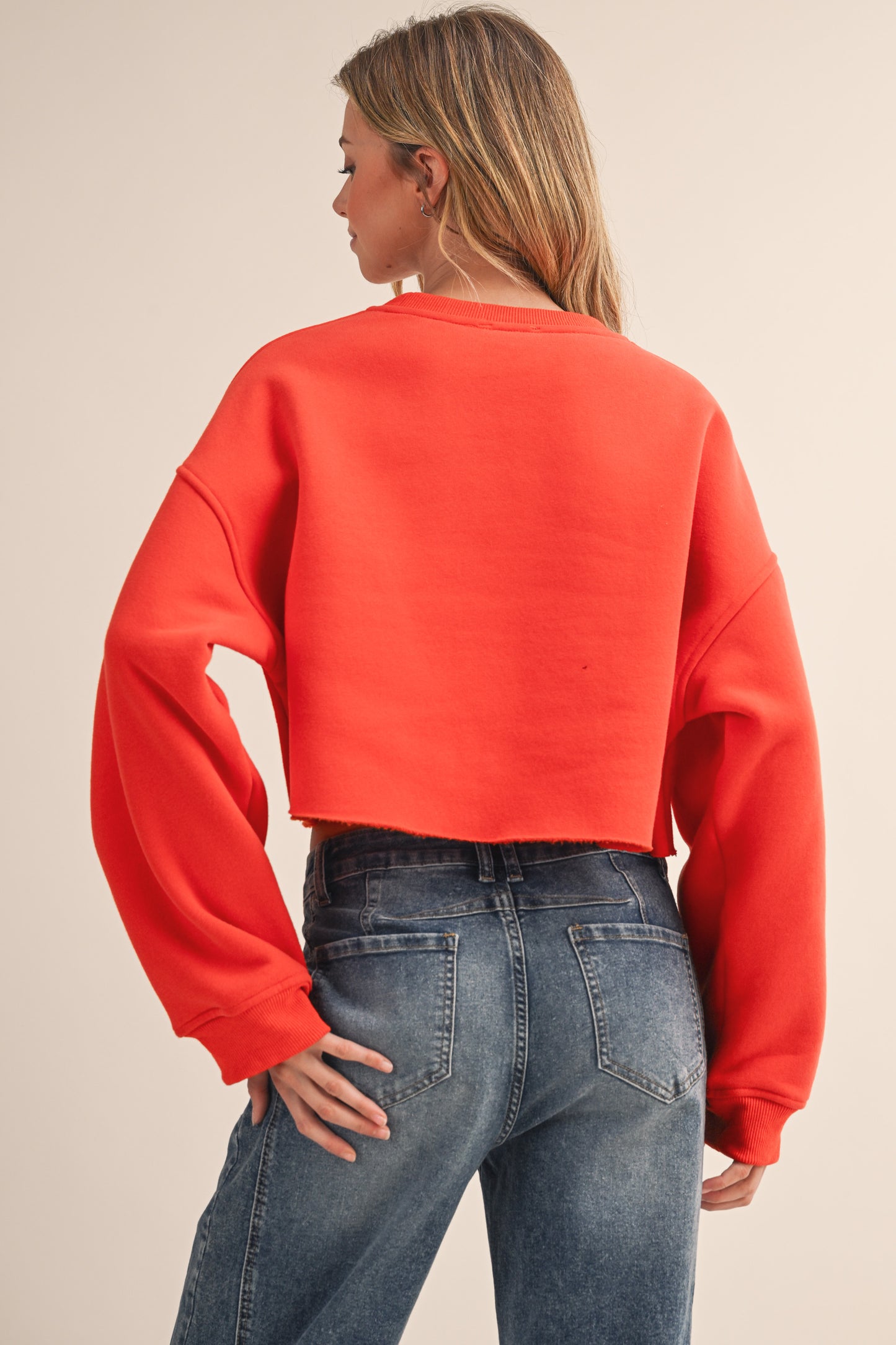 AMORE LONG SLEEVE FLEECE SWEATSHIRT WITH GRAPHIC FLOCKING