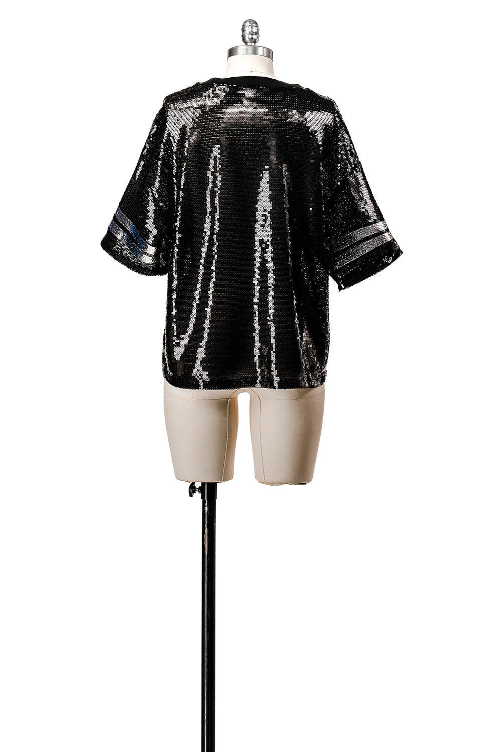 SHORT SLEEVE V NECK SPORTS JERSEY IN SEQUINED FABRIC