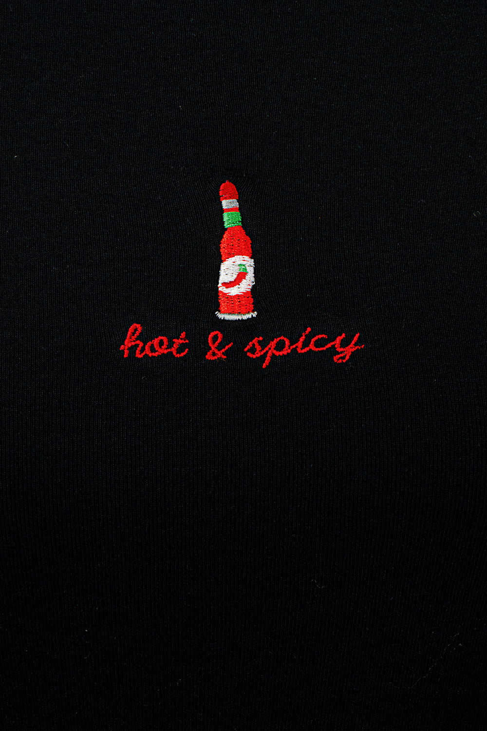 BLACK HOT & SPICY BABY TEE EMBRO