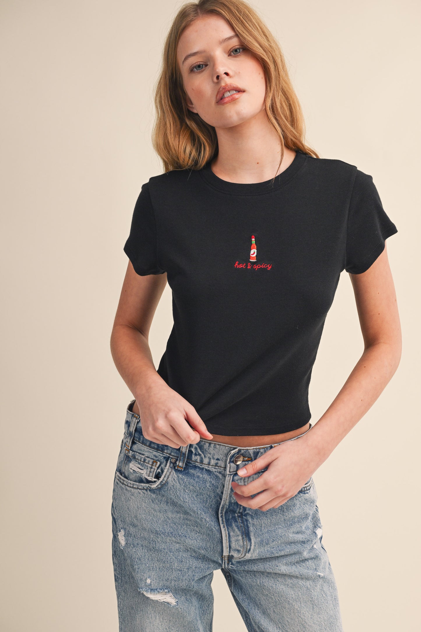 BLACK HOT & SPICY BABY TEE EMBRO