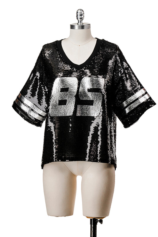 SHORT SLEEVE V NECK SPORTS JERSEY IN SEQUINED FABRIC