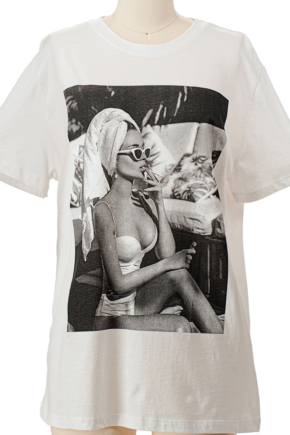 SMOKING WOMAN OVERSIZED TEE